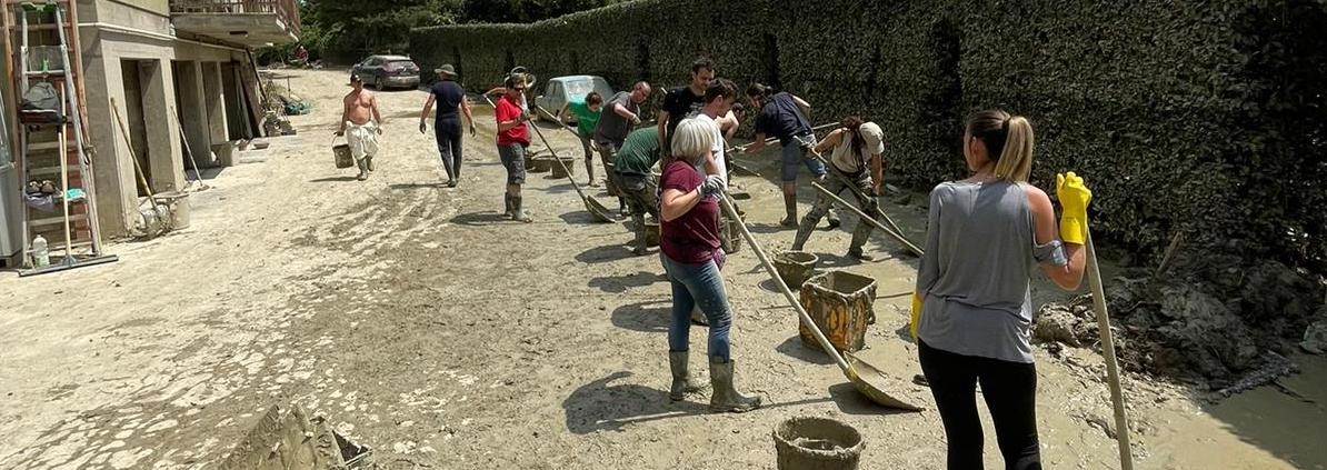 Gli studenti di Padova a Faenza per aiutare dopo l'alluvione