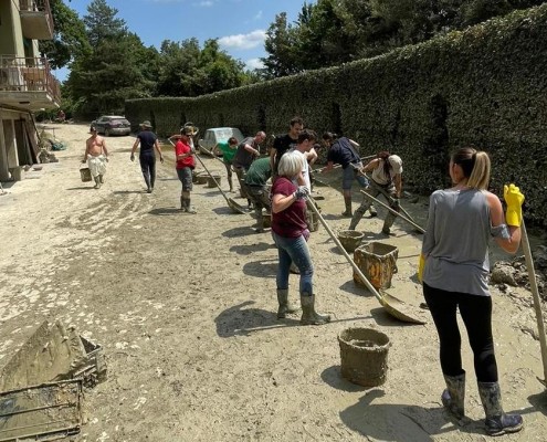 Gli studenti di Padova a Faenza per aiutare dopo l'alluvione